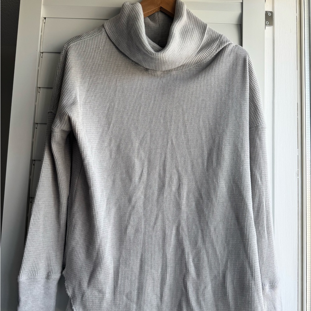 Aritzia Turtleneck Sweater